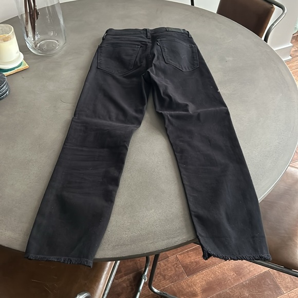 NWOT Black on black Levis 724 high rise straight crop - Picture 2 of 9